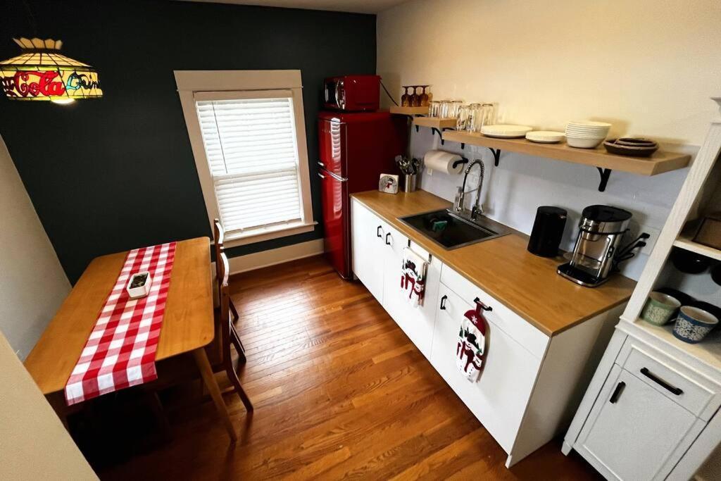 Apartment Fiesinger House - Private 3-bd Unit In Historic Home, Downtown