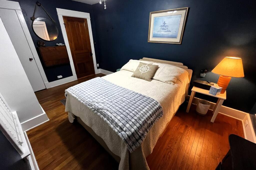 Fiesinger House - Private 3-bd Unit In Historic Home, Downtown Sandusky