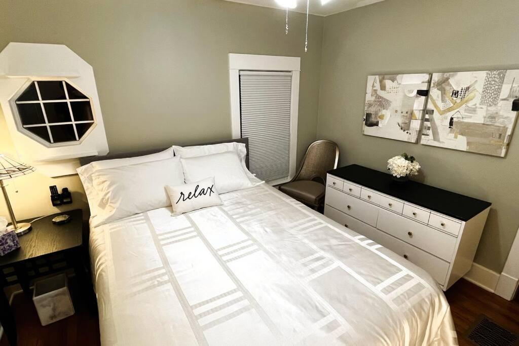 Fiesinger House - Private 3-bd Unit In Historic Home, Downtown *